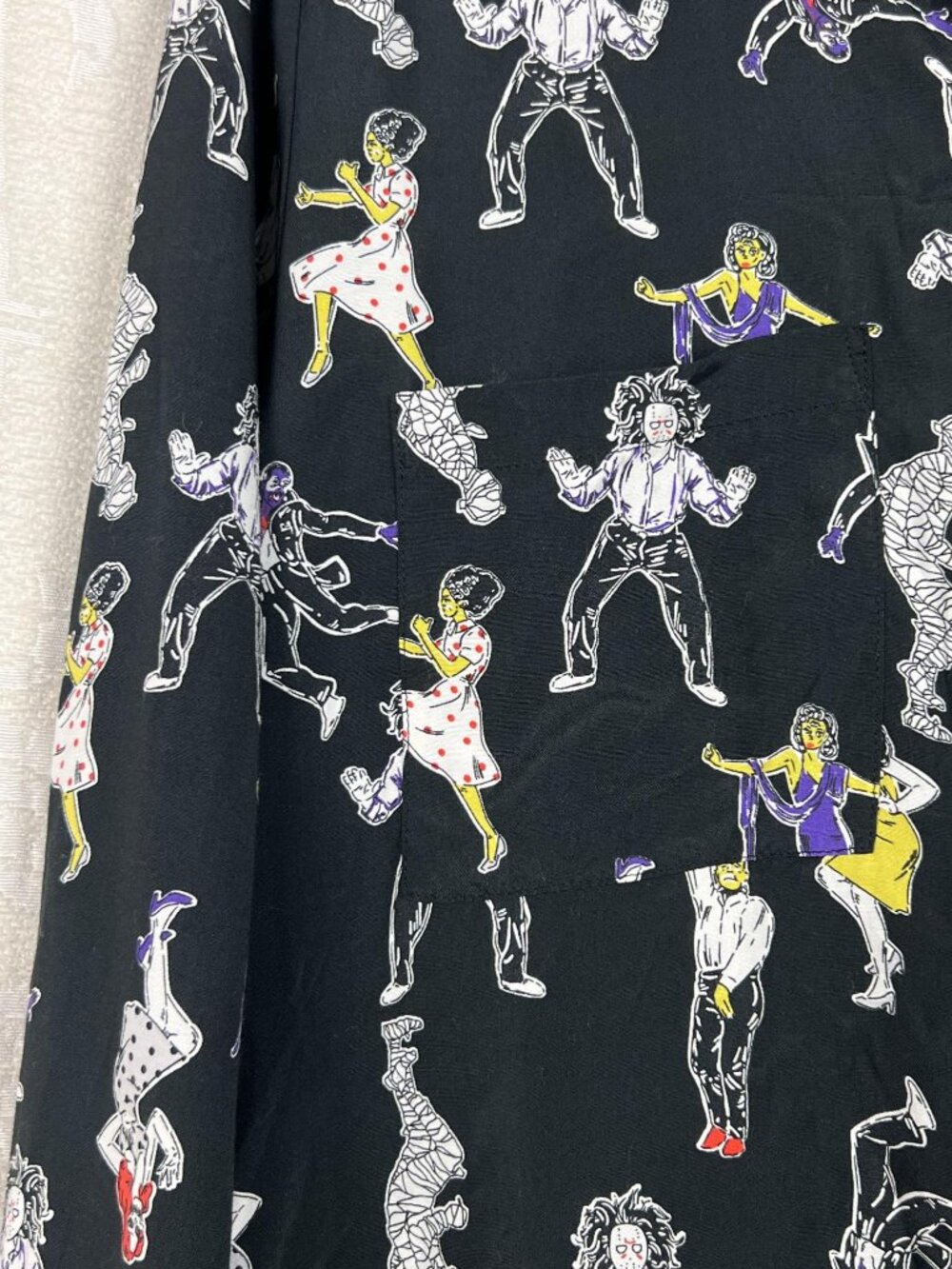 ModCloth Halloween monsters Pristine Dreams Button-Up Shirt zombies witches M - Picture 3 of 8